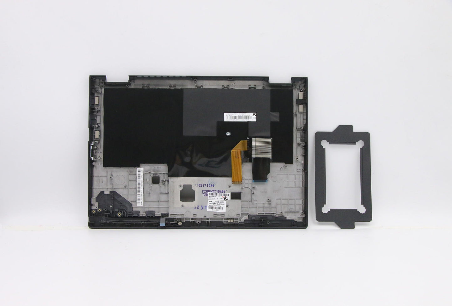 Lenovo Mech_Asm Ww C-Cvr+Uke Kb Asm,C - 5M10Y85808