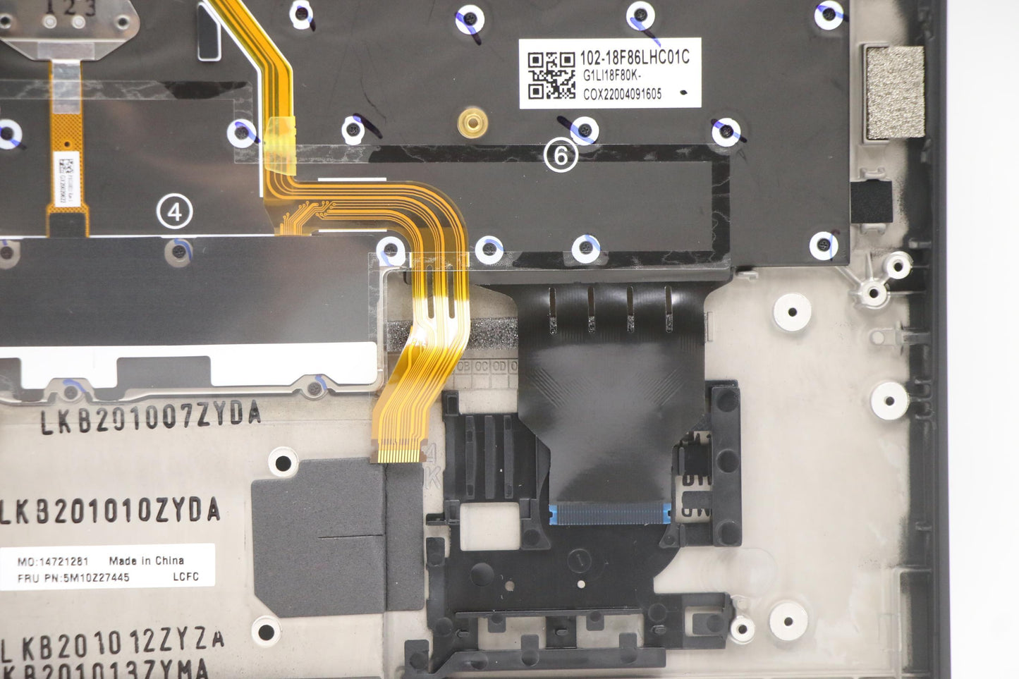 Lenovo Mech_Asm Grp_Kbd_Bzl_Cze/Slk_W - 5M10Z27445