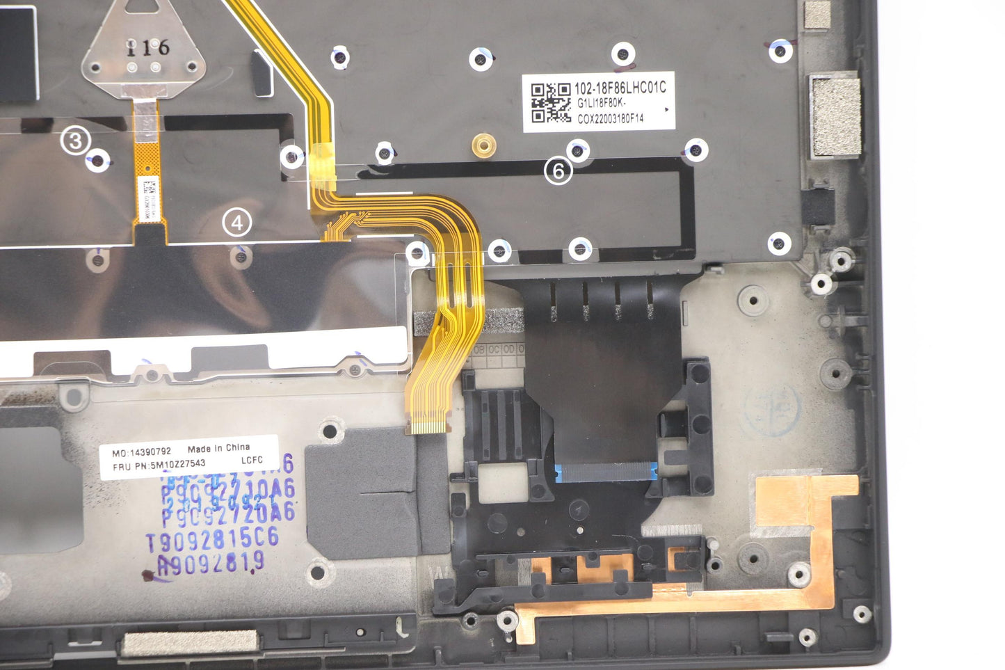 Lenovo Mech_Asm Grp_Kbd_Bzl_Italian_W - 5M10Z27543
