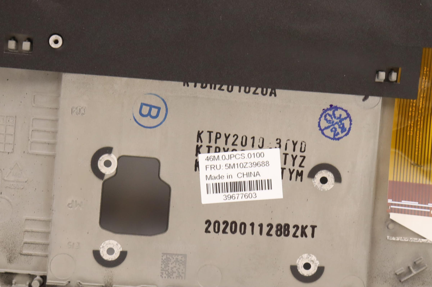Lenovo Mech_Asm Ww C-Cvr+Eng Kb Asmsr - 5M10Z39688