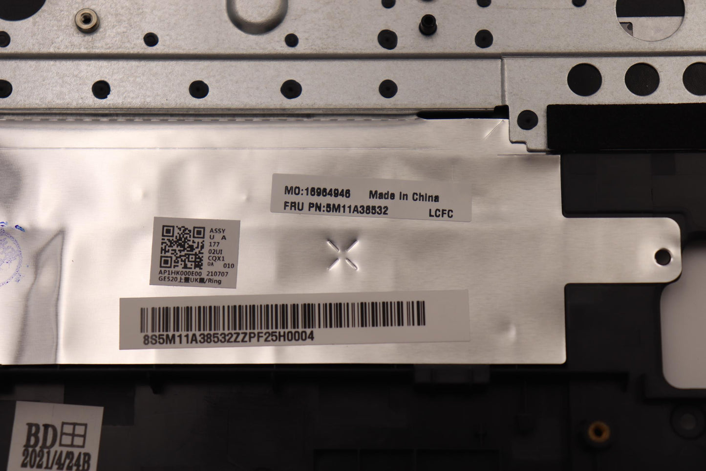 Lenovo Mech Assembly Kb C Uke(Tsg)Pt - 5M11A38532
