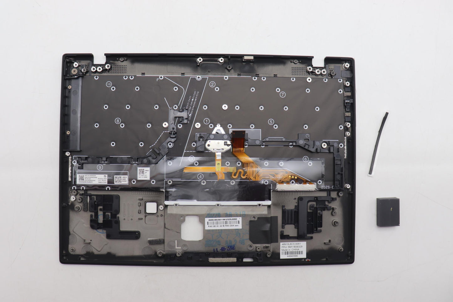 Lenovo Mech_Asm Grp,Kbd,Bzl,Jpn,Wl,Bk - 5M11B38329