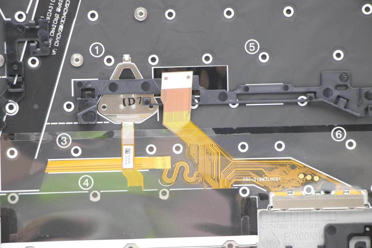 Lenovo Mech_Asm Grp,Kbd,Bzl,Kor,Wl,Bk - 5M11B38330