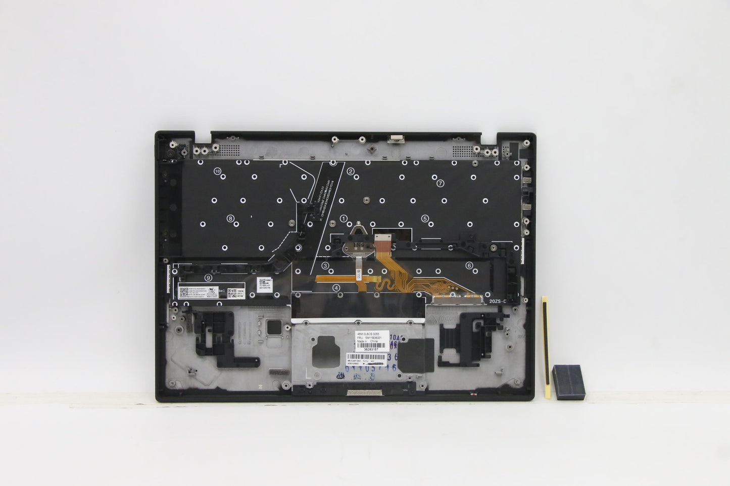 Lenovo Mech_Asm Grp,Kbd,Bzl,La Spa,Wl - 5M11B38331