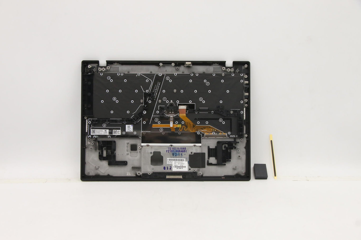 Lenovo Mech_Asm Grp,Kbd,Bzl,Thai,Wl,B - 5M11B38341