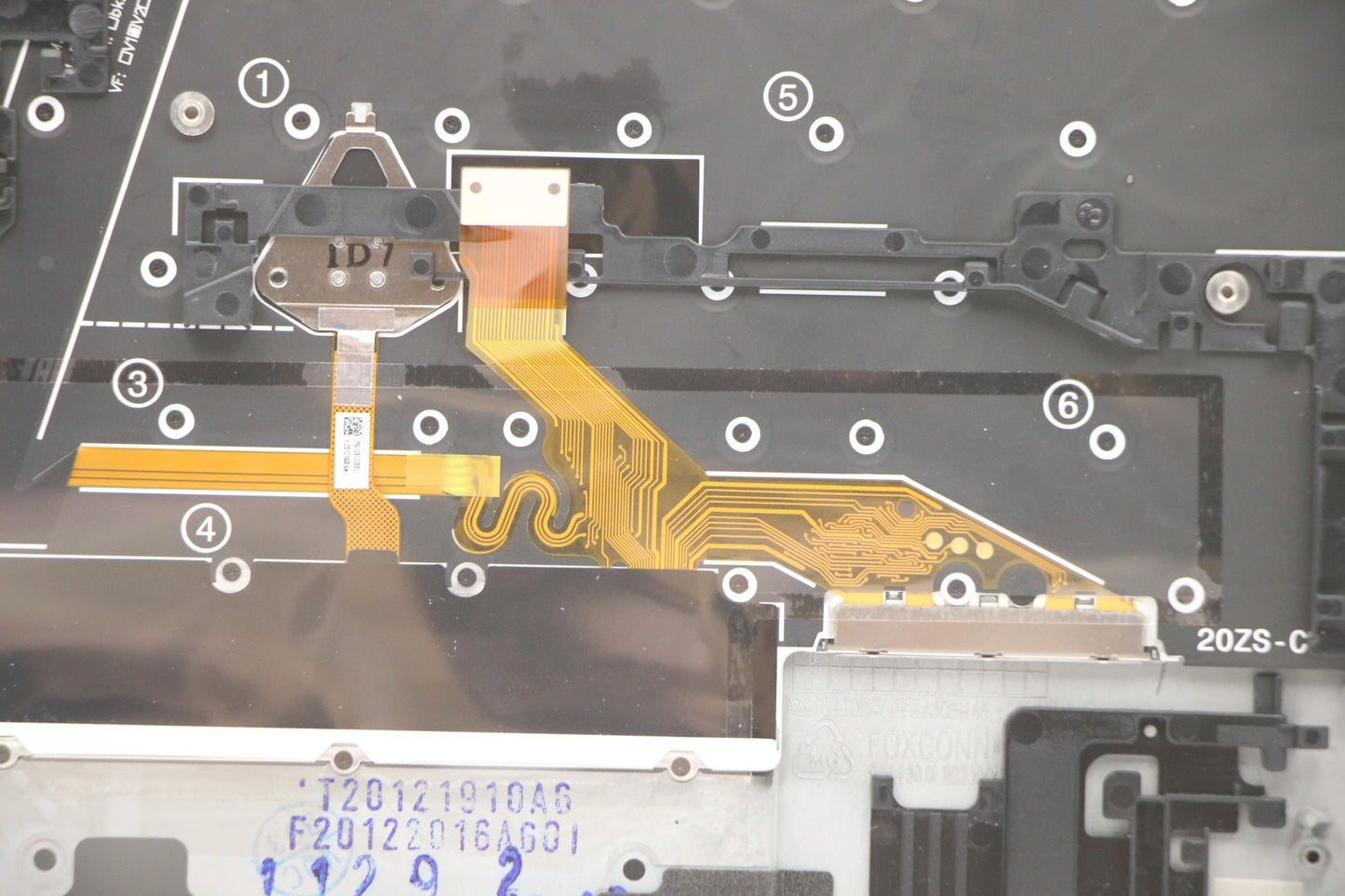 Lenovo Mech_Asm Grp,Kbd,Bzl,Thai,Ww,B - 5M11B38413