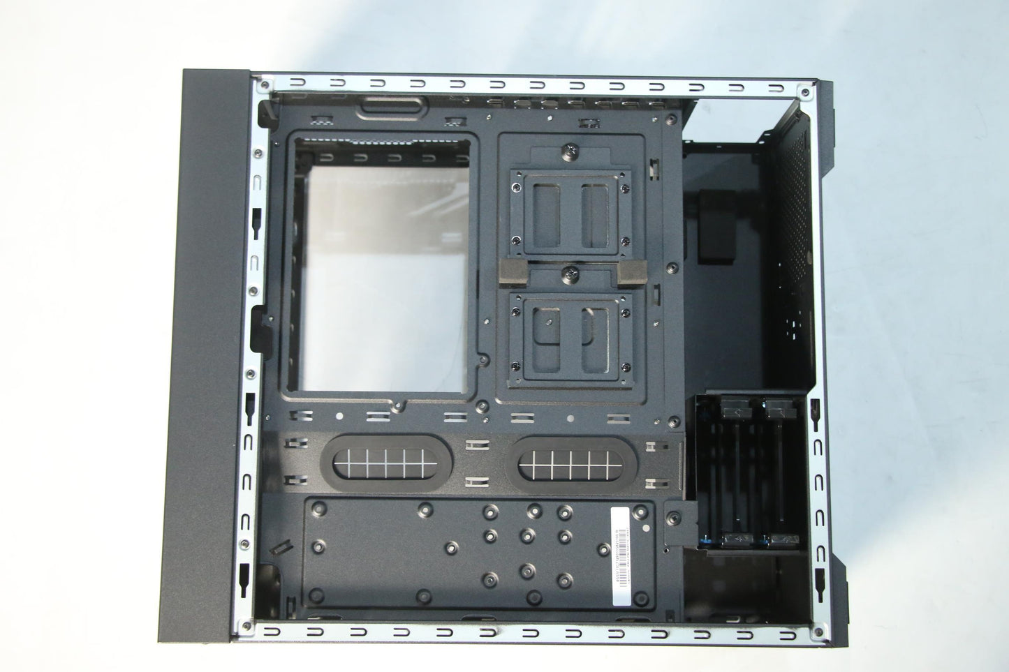Lenovo Mech Assembly Main-Chassis Ass - 5M11C16997
