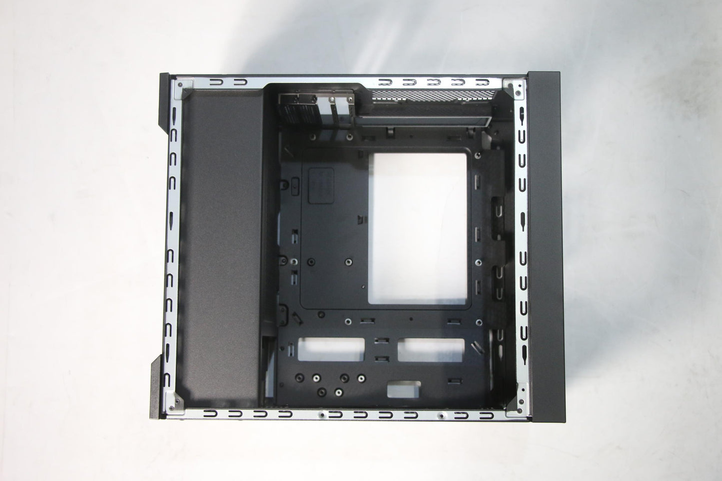 Lenovo Mech Assembly Main Chassis,Bk, - 5M11C17026