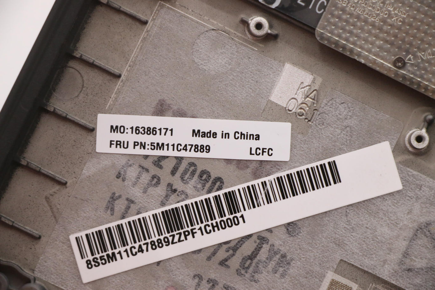 Lenovo Mech_Asm Kbd W/C Csa Bklt(Chy) - 5M11C47889