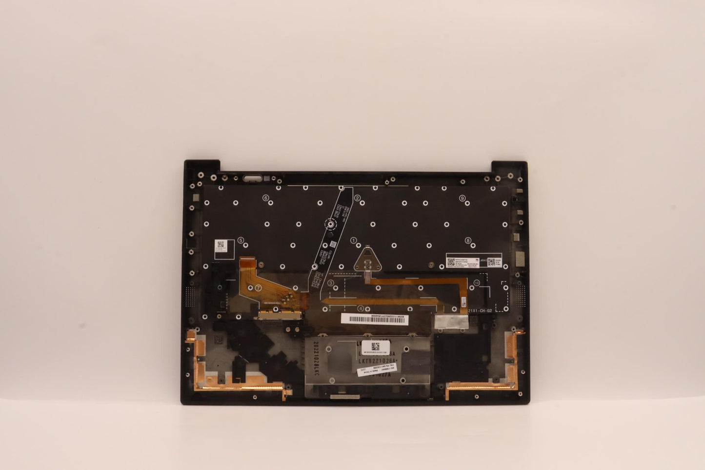 Lenovo C-Cover with Keyboard, Spanish LA Layout, Deep Black, Backlit, WWAN - 5M11C53285