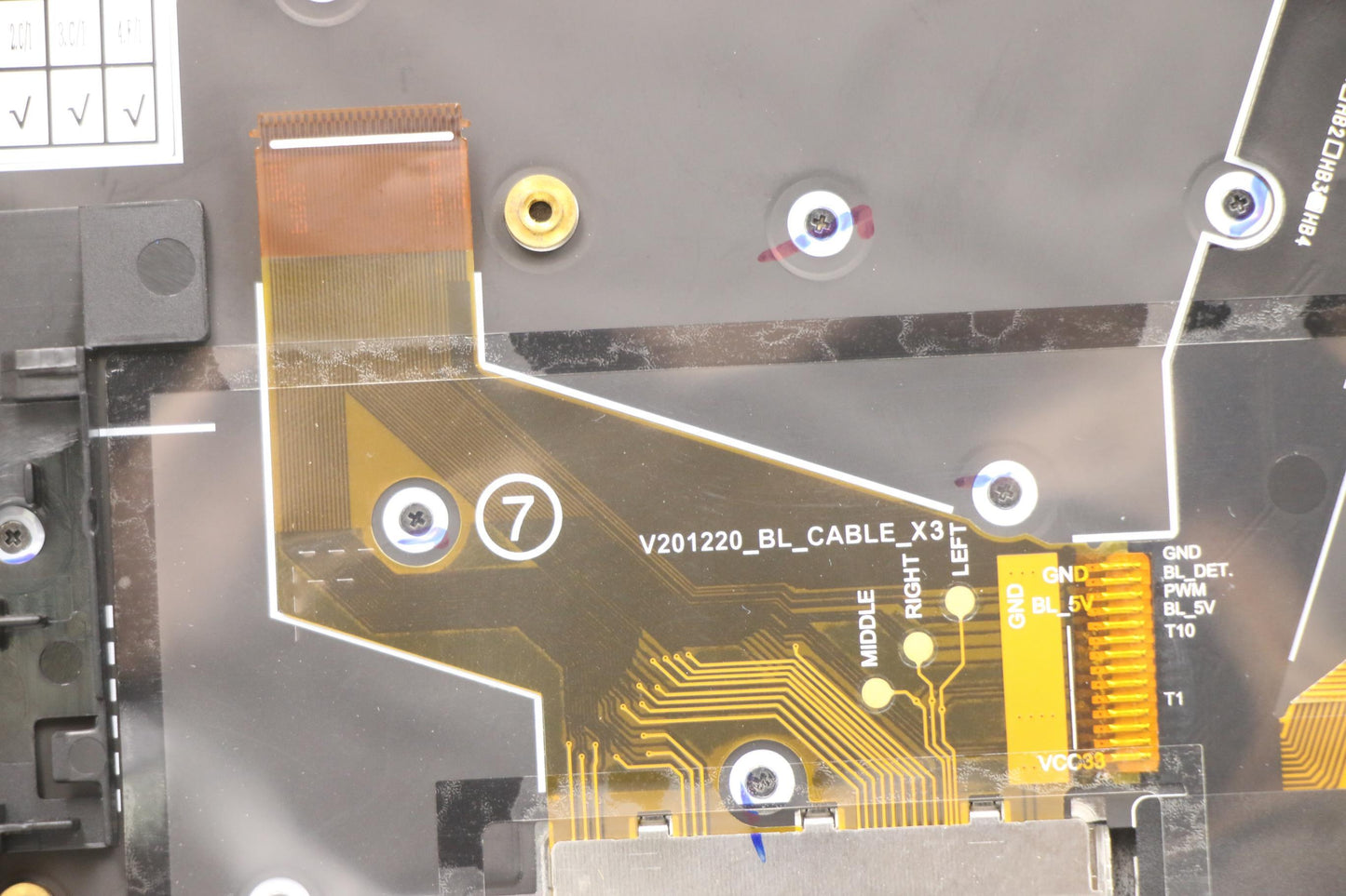 Lenovo Mech_Asm Grp Kbd Bzl,Ind Eng,W - 5M11C53317