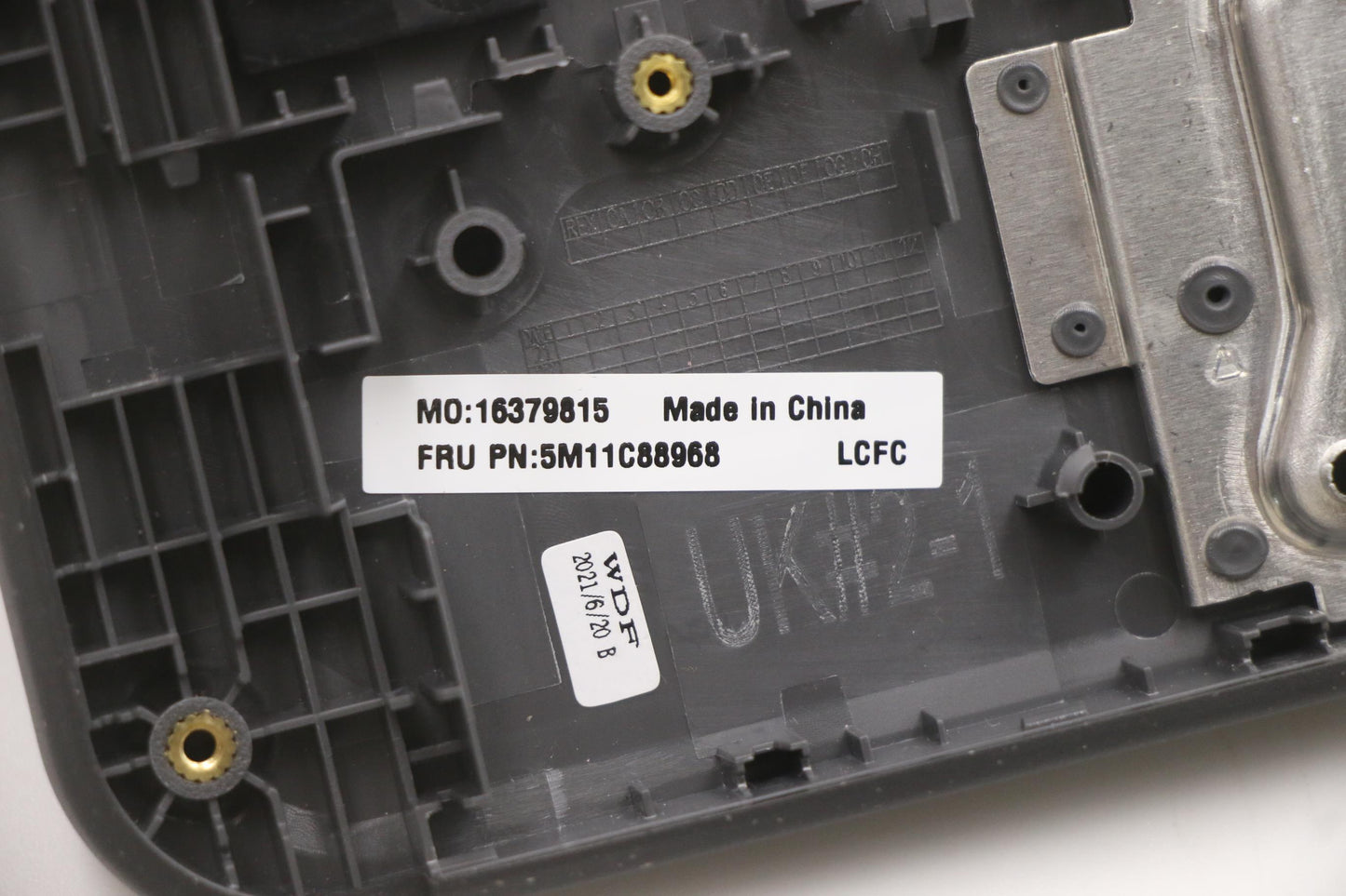 Lenovo Mech_Asm Fru Kbd W/C Cov Ger C - 5M11C88968