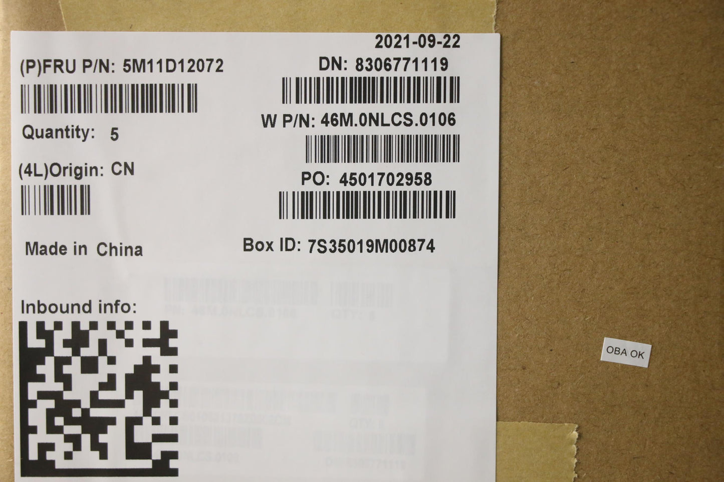 Lenovo Russian Backlit Keyboard with No WWAN C-Cover - 5M11D12072