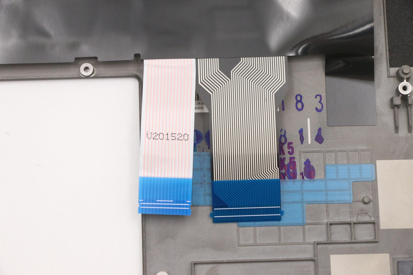 Lenovo Mech_Asm Ww C-Cvr+Cze/Slk Kb A - 5M11D12142