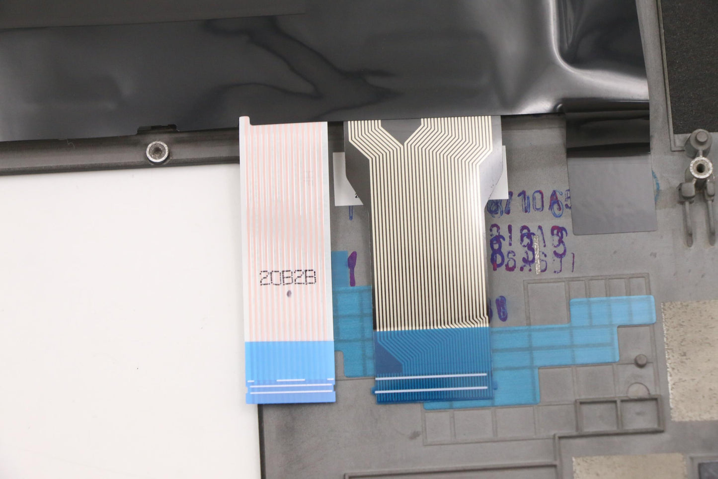 Lenovo Mech_Asm Ww C-Cvr+Sws Kb Asm,T - 5M11D12237
