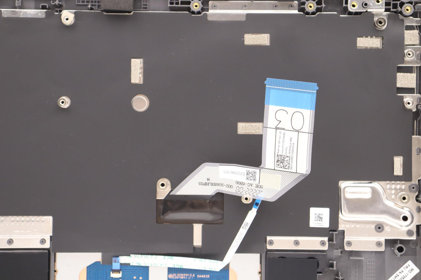 Lenovo Mech_Asm Fru Kbd W/Ccov Euro E - 5M11F24885