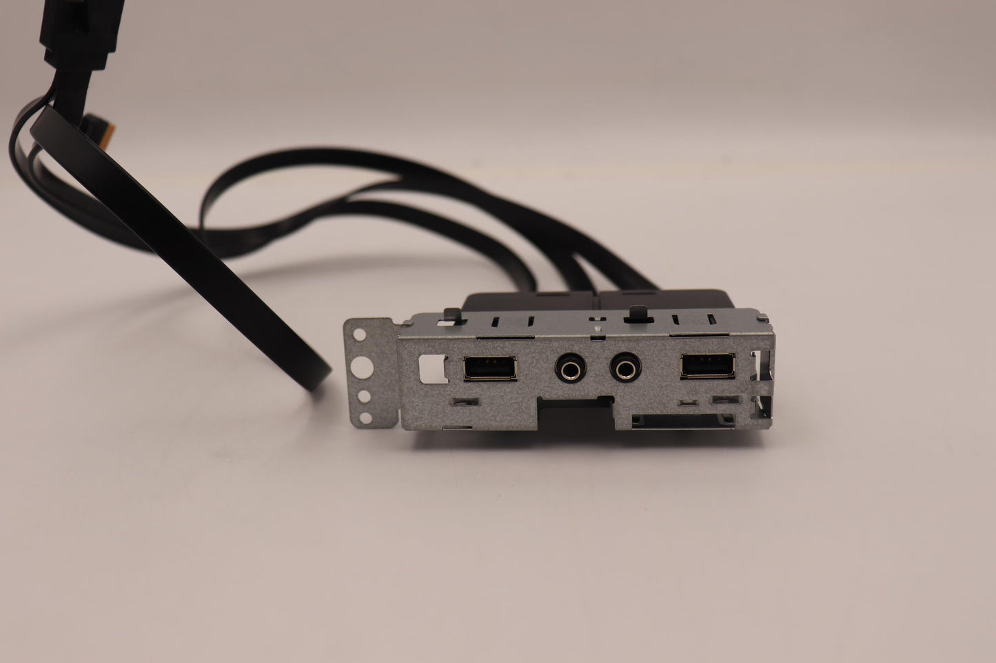 Lenovo Mech Assembly P520C Usb-Bkt_Us - 5M11H28408