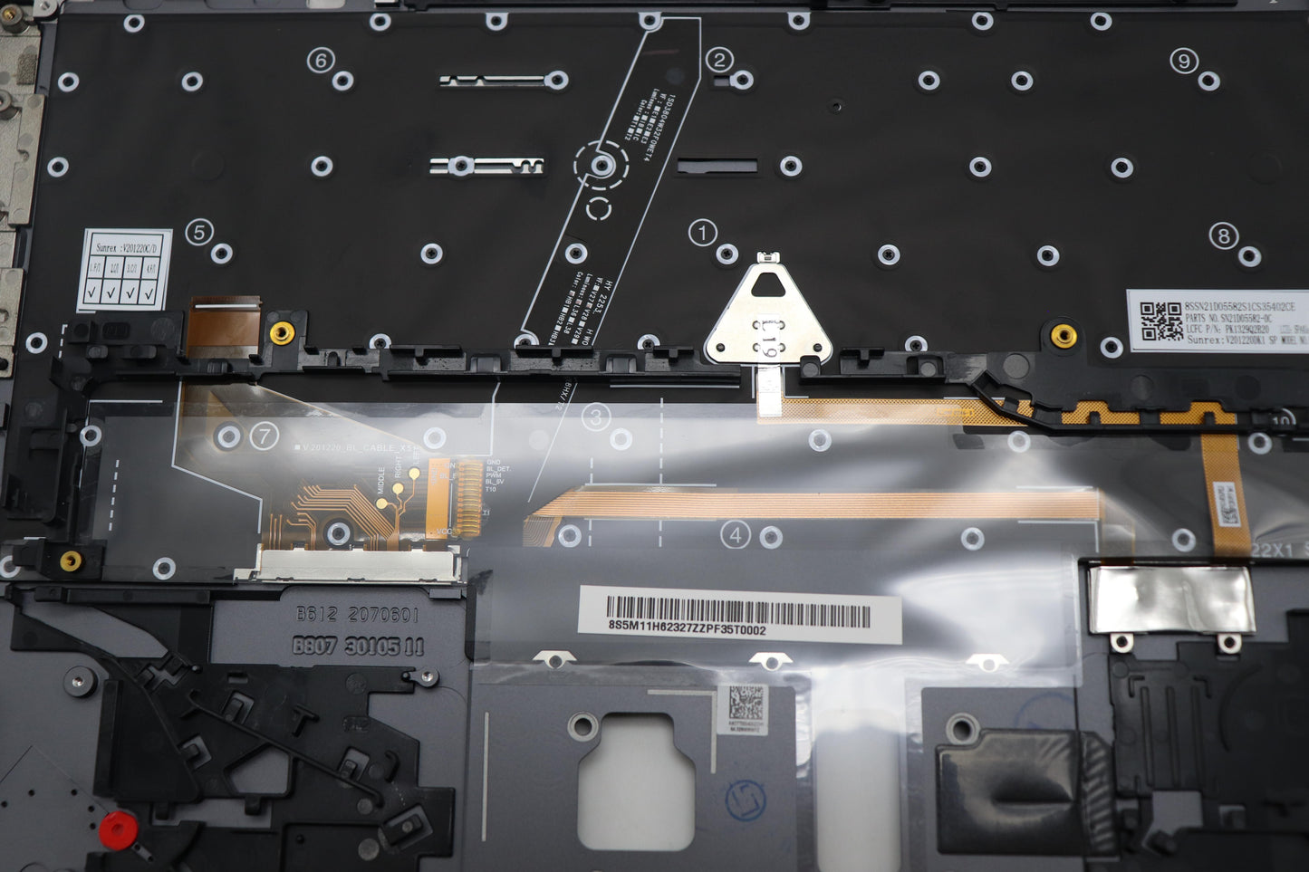 Lenovo Mech_Asm Bl Kb Gy Fpr Spa Srx - 5M11H62327