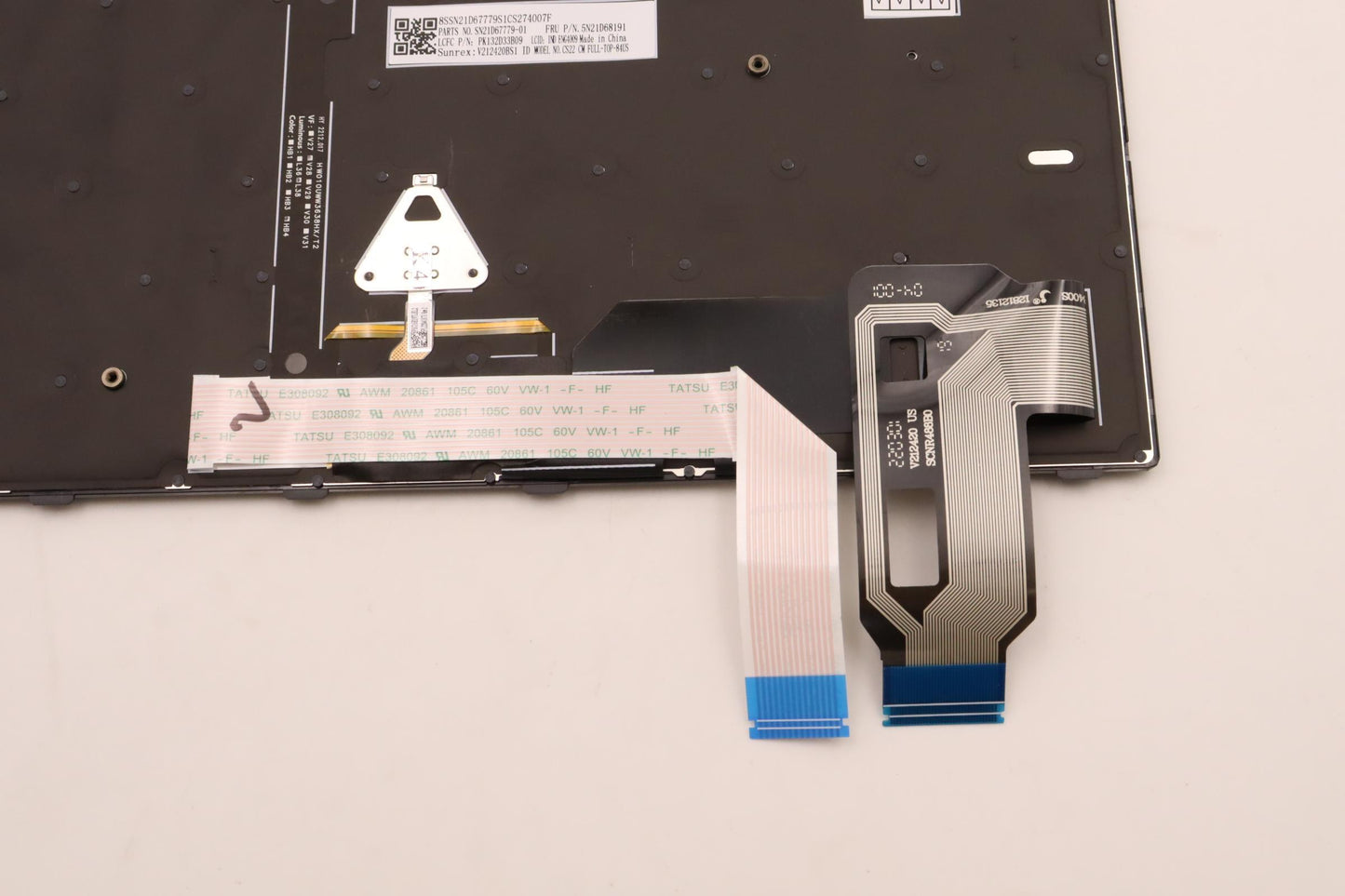 Lenovo Nb_Kyb Cs22 Fl Top,Bk-Bl,Srx,I - 5N21D68191