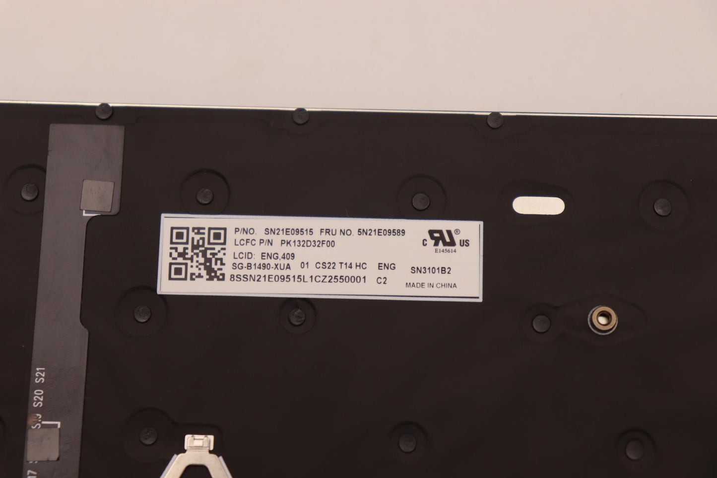 Lenovo Nb_Kyb Cs22 Fl Top Hc,Bk-Bl,Lt - 5N21E09589