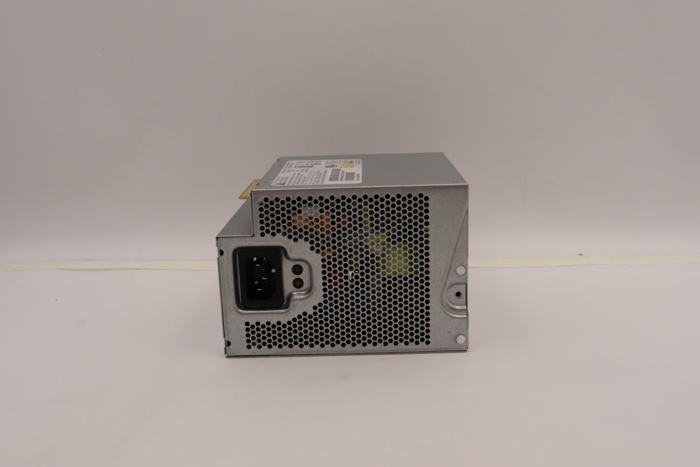 Lenovo 690W Power Supply, 92% Efficiency - 5P51D77010– LenovoPart