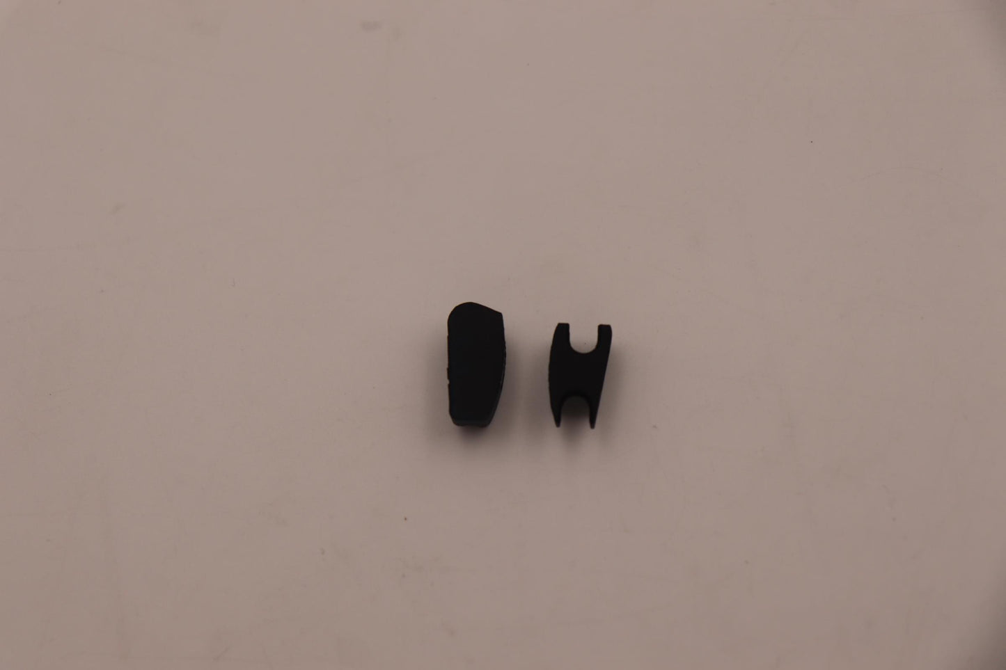 Lenovo Rubber Rubber Hinge L 82T5Lr - 5R60S37223