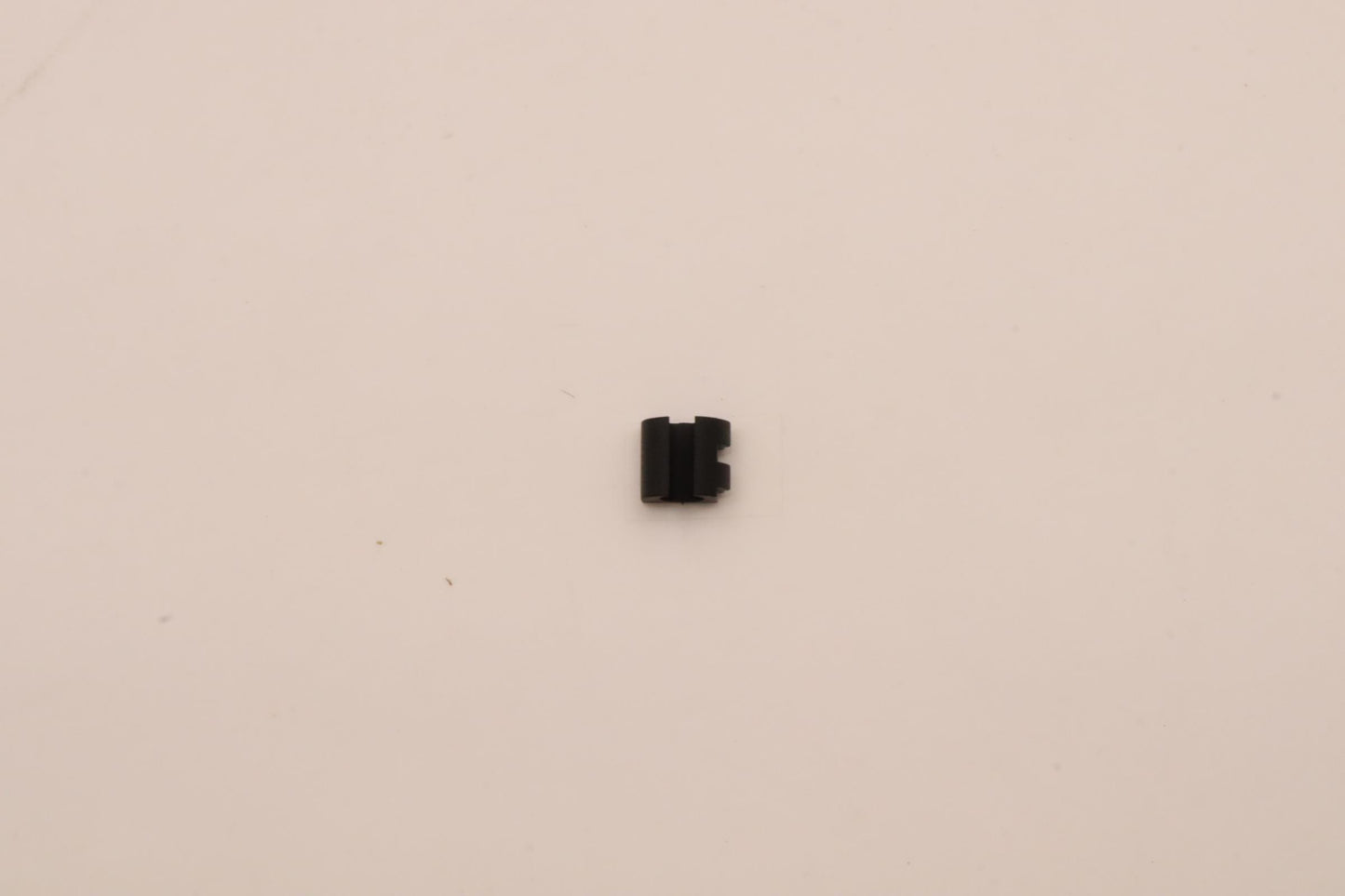 Lenovo Rubber Rubber L 82V8 Hinge Rub - 5R60S37232