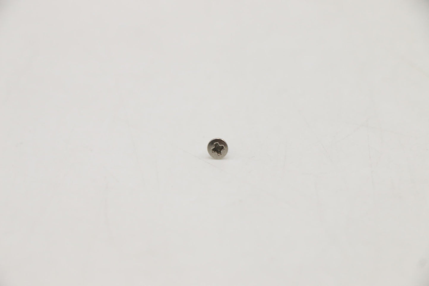Lenovo Screw Screw L 82Fx M2.0*L4*O.D - 5S10S35240