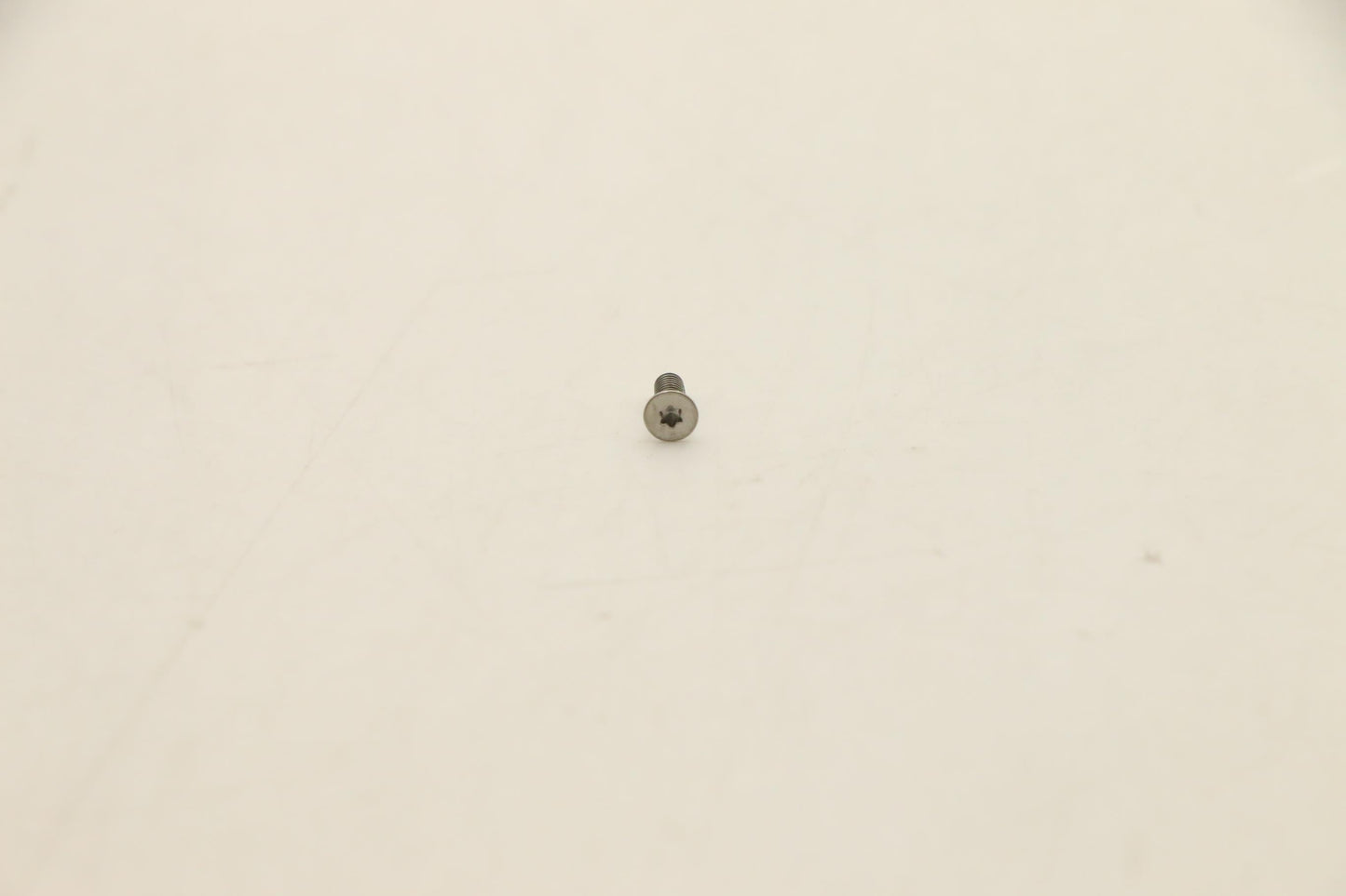 Lenovo Screw Screw L 82Sv 5.5L Cg - 5S10S35393