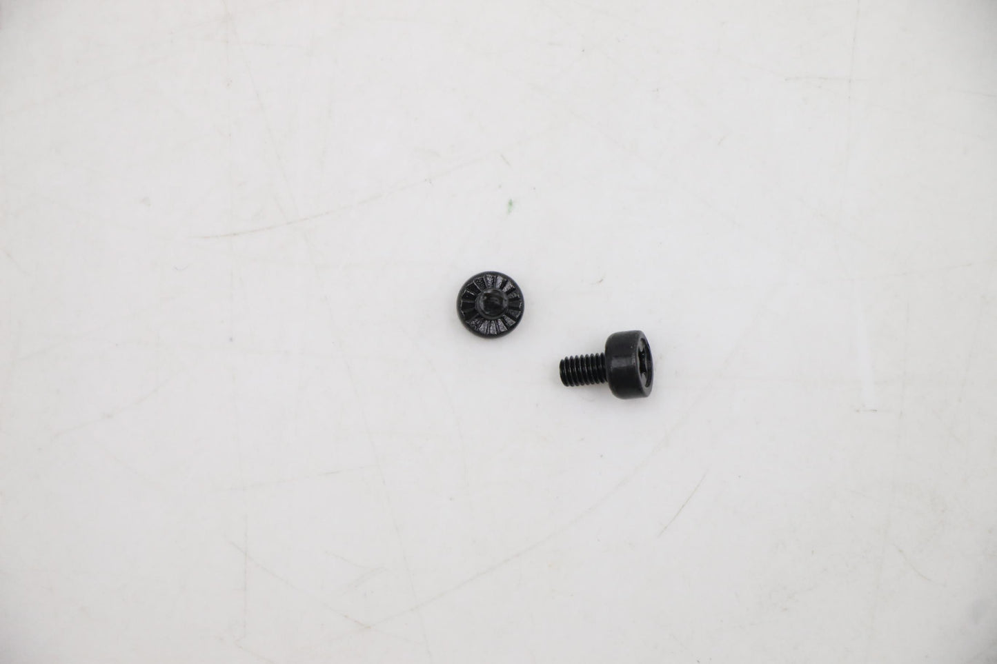 Lenovo Screw Screwm3X8Cheesehead Blac - 5S10U51625