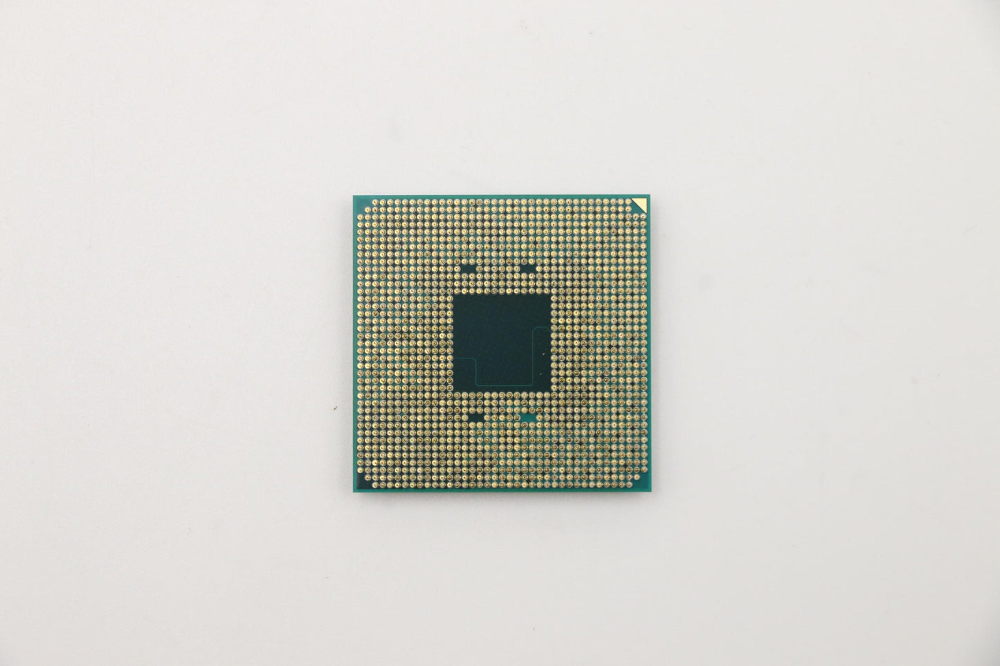 Lenovo Ryzen 5 3400G 3.7G 4C - 5SA0U56067