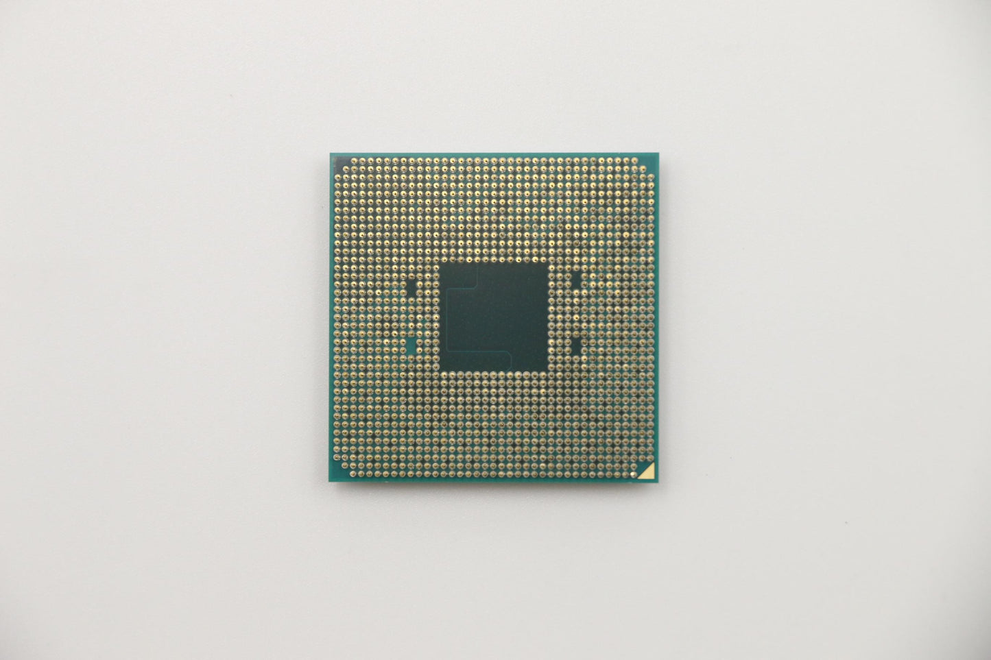Lenovo Sp Amd Ryzen5 Pro 3400Ge 4C - 5SA0U56075