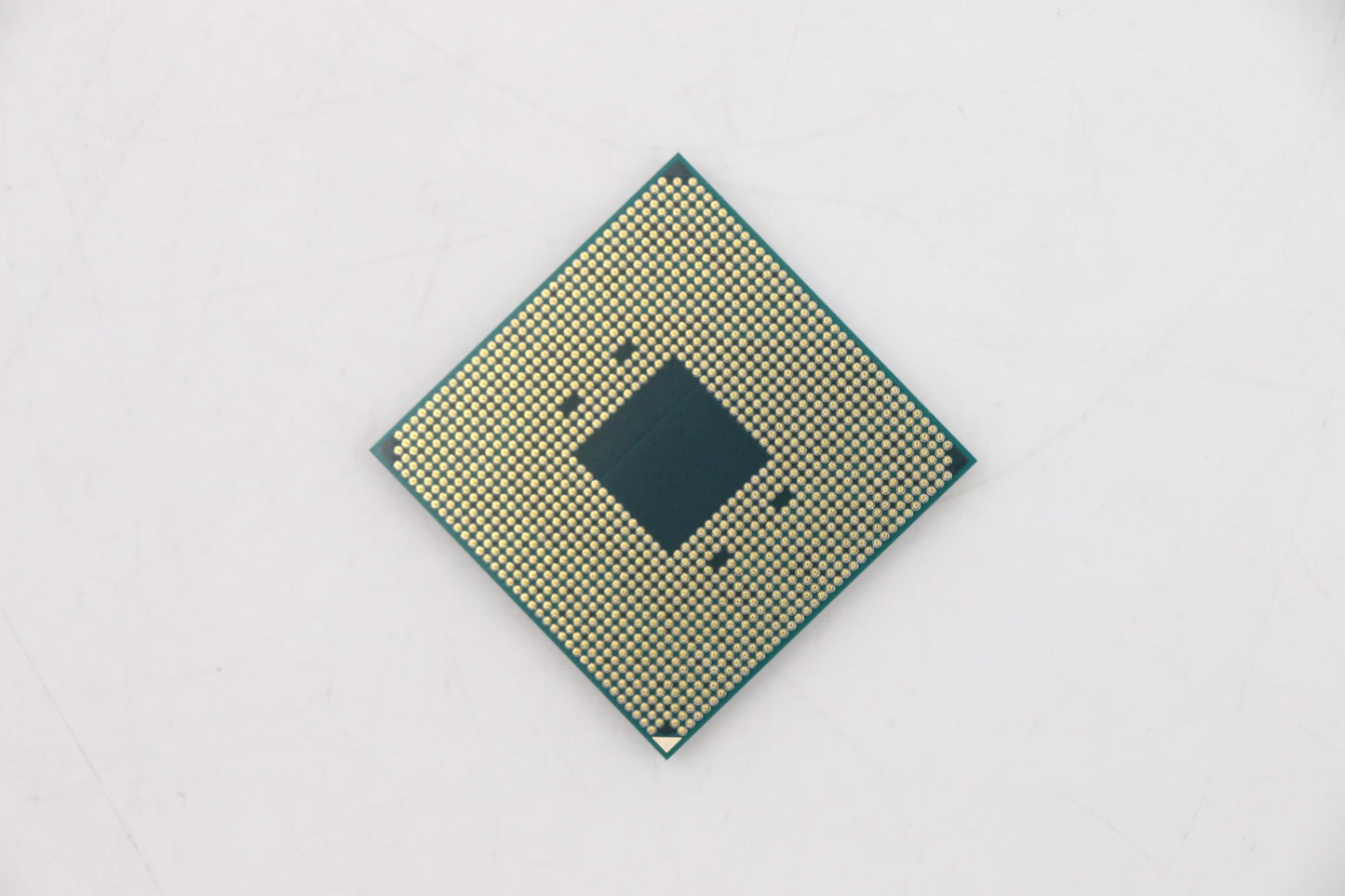 Lenovo Amd Ryzen 9 3900 3.1Ghz/12C/64 - 5SA0U56109