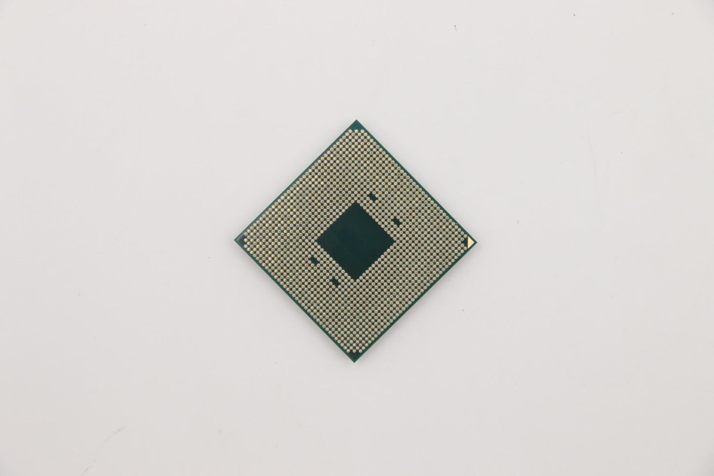 Lenovo Amd Ryzen 7 3700X 3.6Ghz 8C 32 - 5SA0U56111