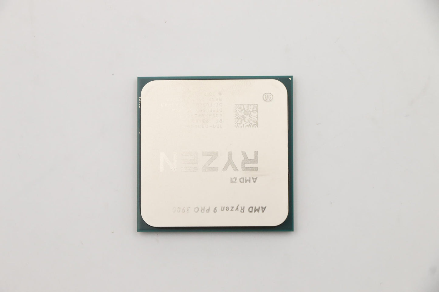 Lenovo Amdryzen9 Pro 3900 3.1Ghz/12C/ - 5SA0U56115