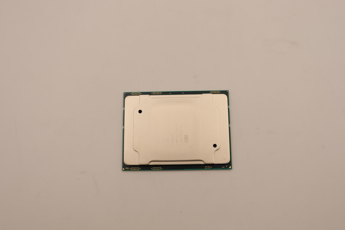 Lenovo Xeon Br 3206R 1.9G 8C 85W - 5SA0U56145