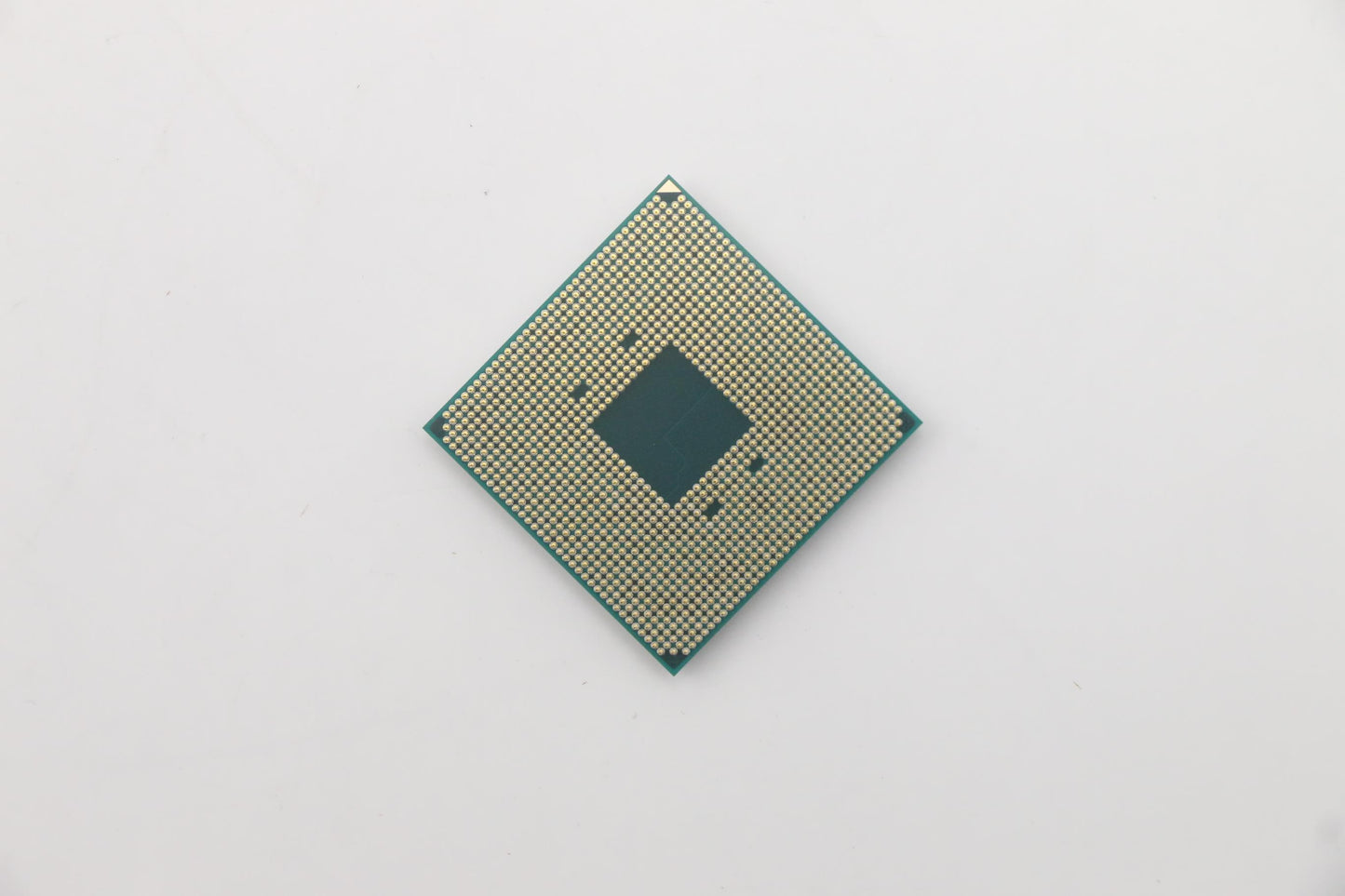 Lenovo Sp Ryzen 7 4700G 3.6G 8C - 5SA0U56219