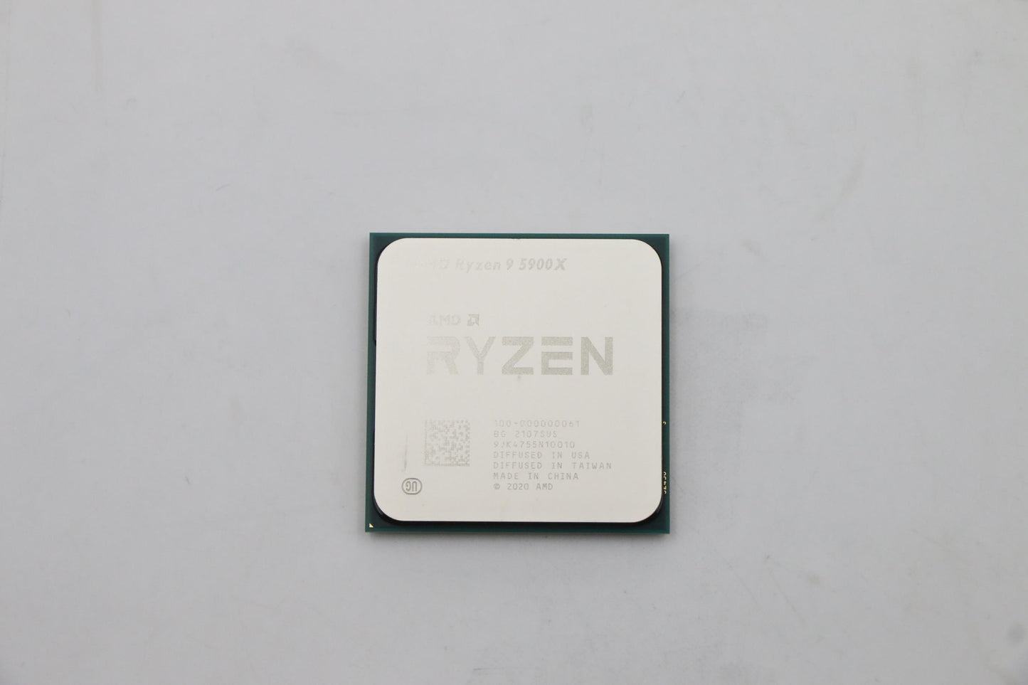Lenovo Sp Amd Ryzen 9 5900X 3.7Ghz/12 - 5SA0U56244
