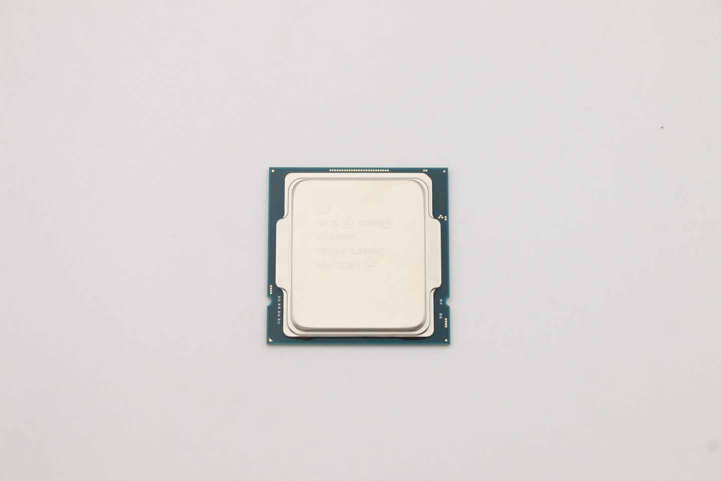 Lenovo Sp Xeon W-1390P 3.5G 8C - 5SA0U56279