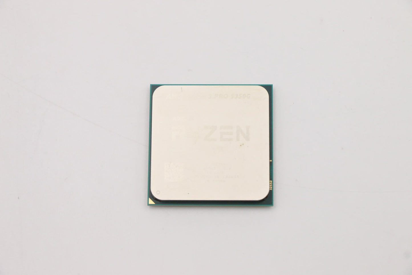 Lenovo Sp Ryzen 3 Pro 5350G 4.0Ghz/4C - 5SA0U56291