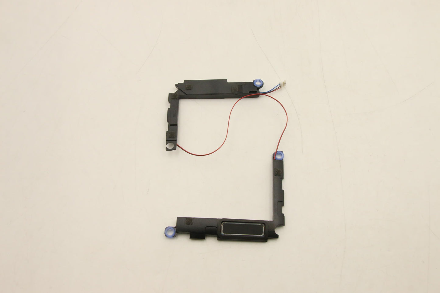 Lenovo Speakerint Speaker L 82Sx - 5SB0S31977