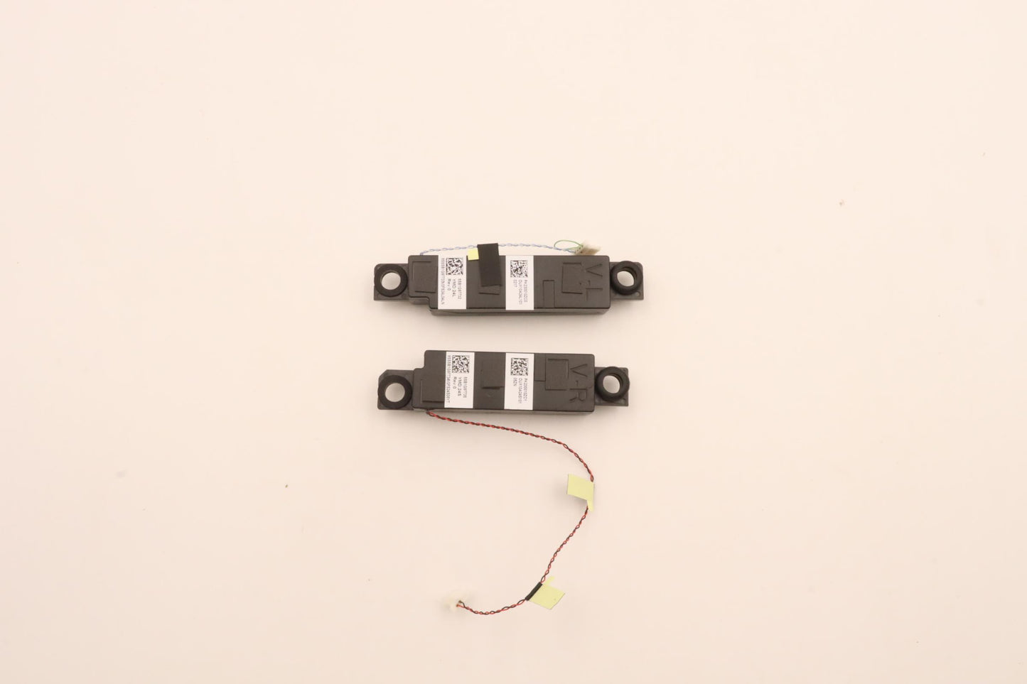 Lenovo Speakerint Speaker L 82Uh Lr - 5SB0S31993