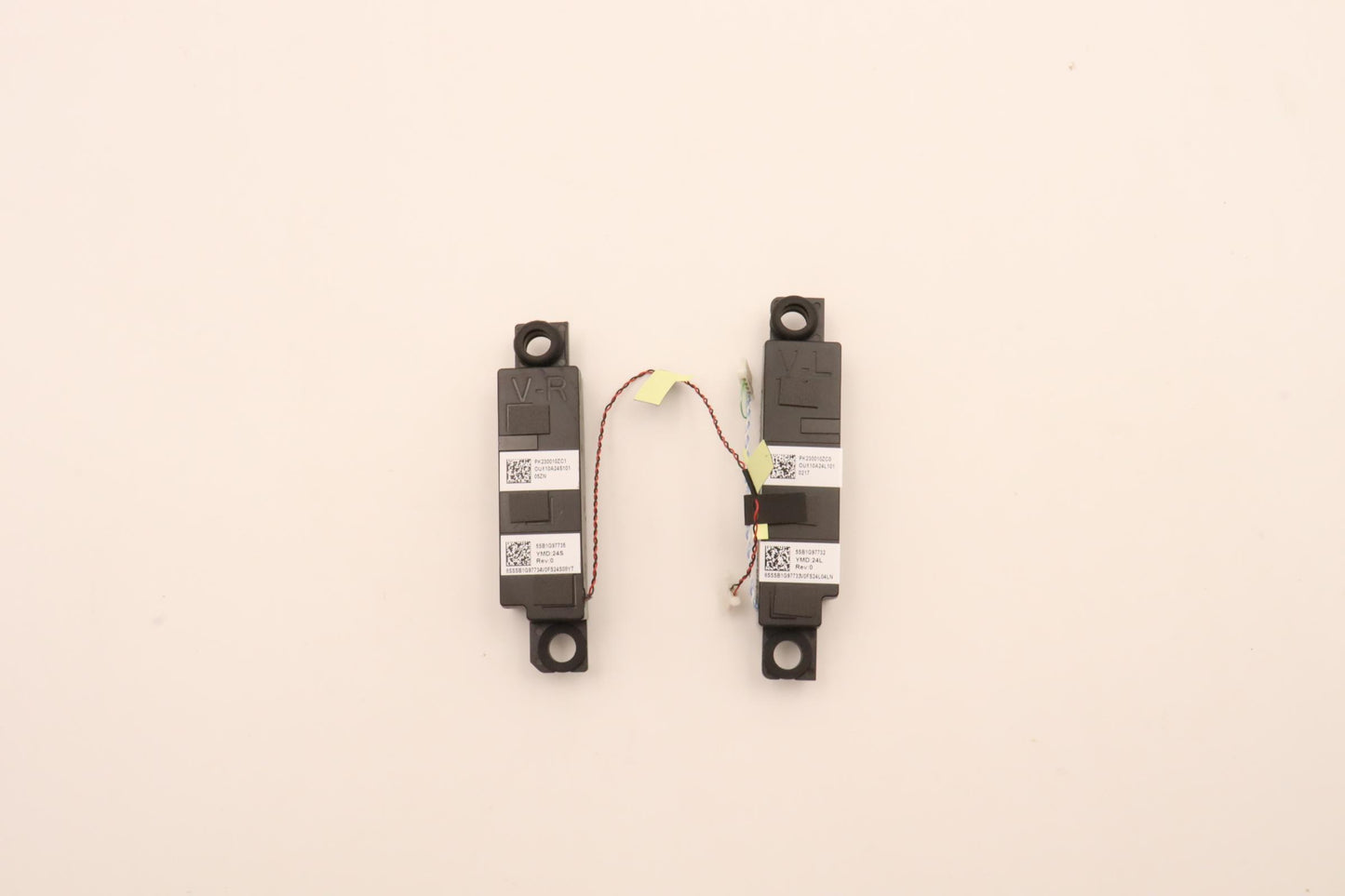 Lenovo Speakerint Speaker L 82Uh Lr - 5SB0S31993