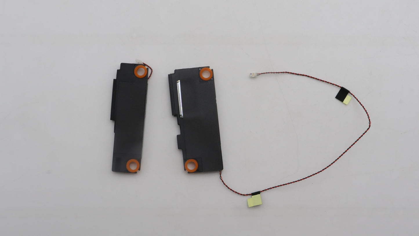 Lenovo Speakerint Speaker Wt 82Xk L+R - 5SB0S32016