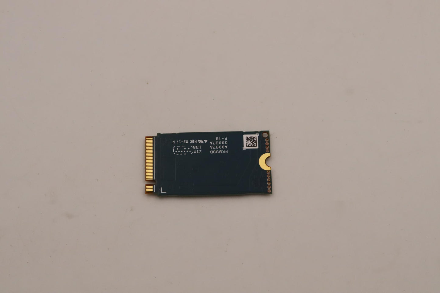 Lenovo (5SS0V26422) SSD 512G, M.2, 2242, PCIE4X4, OPAL, KIOXIA