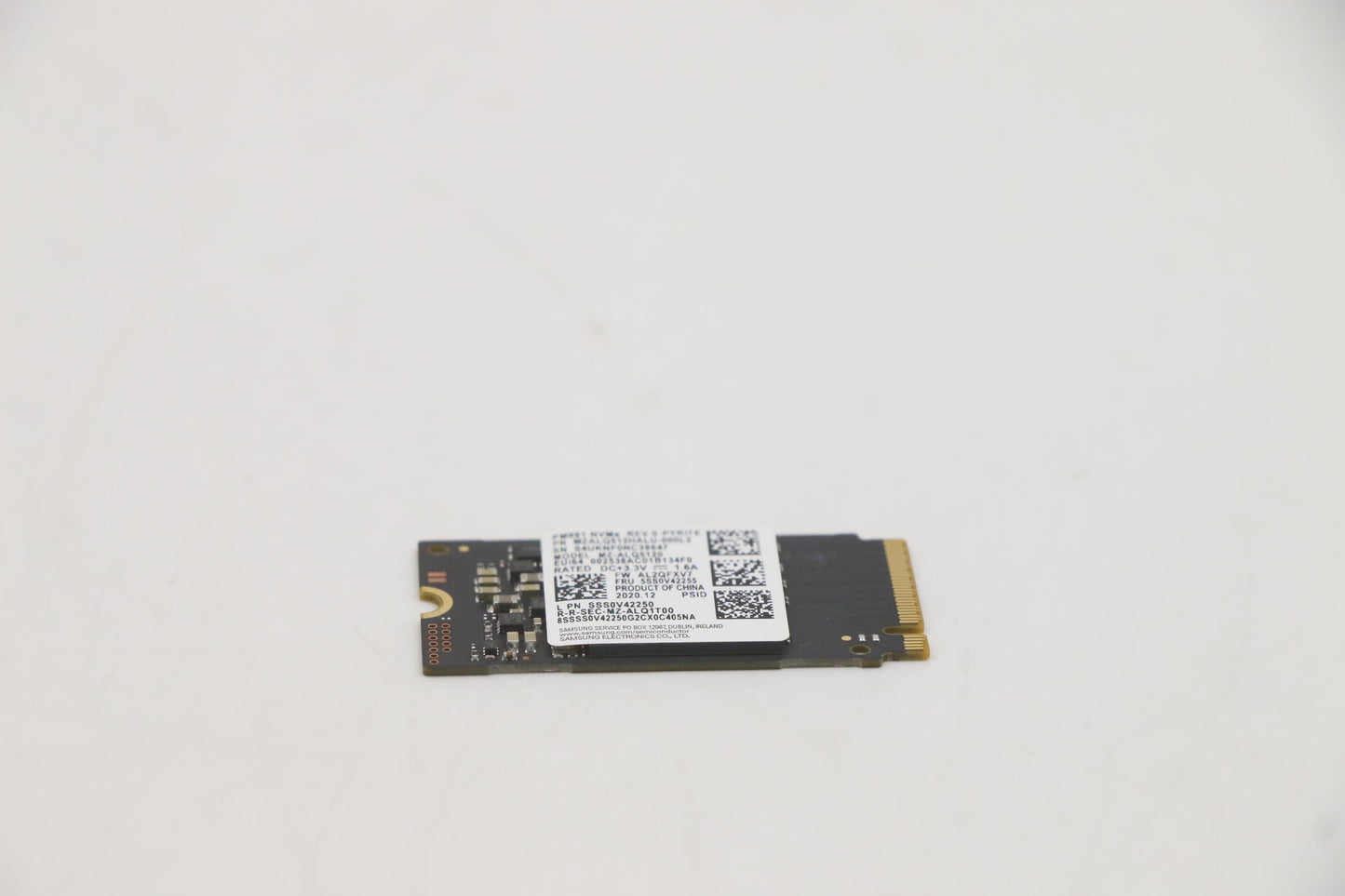 Lenovo (5SS0V42255) 512GB SSD, M.2 2242, PCIe 3x4, Samsung