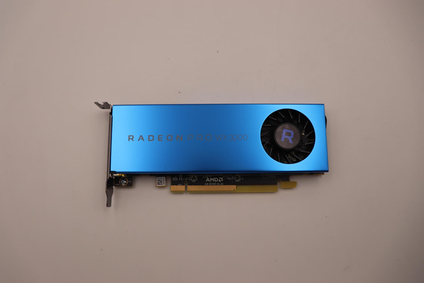 Lenovo Video_Card Radeon Pro Wx3200 4 - 5V10Y65006
