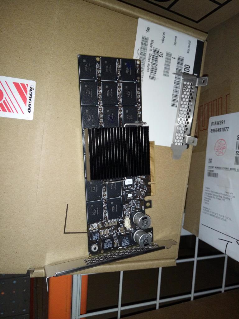 Lenovo Sd Solid State Drives - 00LF170