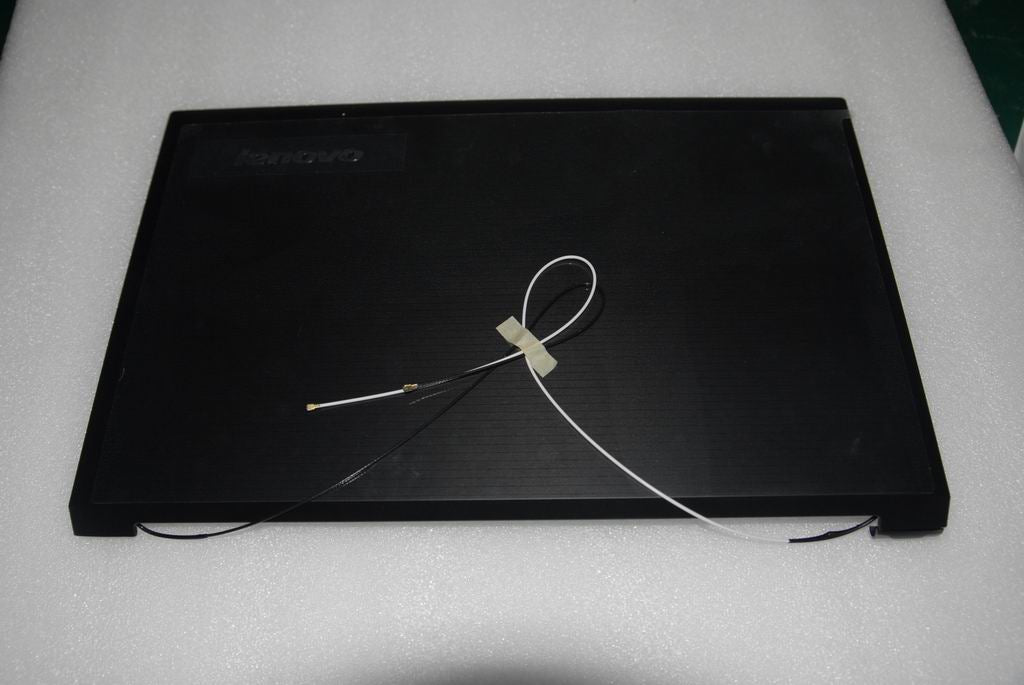 Lenovo 31048997 Lcd Cover Lb57 W/Wlan Antenna