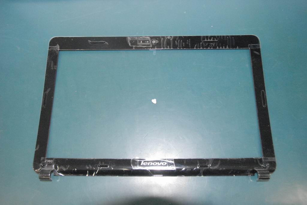 Lenovo 31044778 Lcd Bezel Assembly Ll7